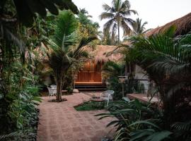 Anahata Retreat Sea Front Resort Ashvem: Mandrem şehrinde bir aile oteli
