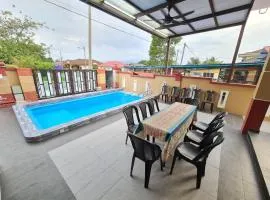 HOMESTAY EPOH MANJOI WITH PRIVATE POOL AND JACUZZI