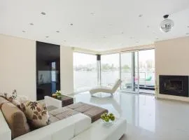 Villa Infinity Floating