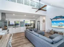 Castaway Cottage - Rainbow Beach