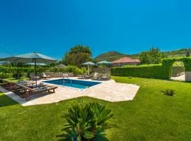 Vila Vergatum-privacy,gym,billiards,table tennis