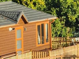 The Lodge at Meadow Hope, chalet i Hereford