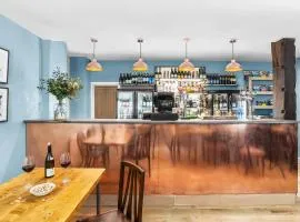 The Swan Inn, Letton, Rooms, Bar & Kitchen