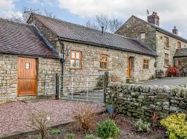 Brambles Farm, holiday home in Leek