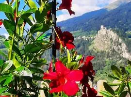 Burg Laudegg Blick