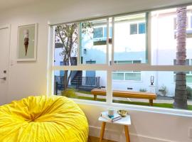Kingsley Courtyard Apartment, apartment in Los Angeles
