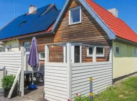 Stunning Home In Aakirkeby With 2 Bedrooms And Wifi