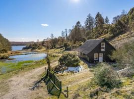 Awesome Home In Hobro With Kitchen, hytte i Hobro