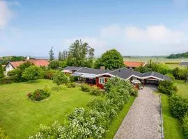 Gorgeous Home In Humble With Kitchen