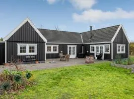 Beautiful Home In Vejby With Sauna, Wifi And 3 Bedrooms