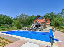 Lovely Home In Kapela