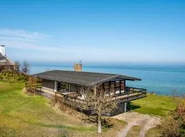 Gorgeous Home In Asnæs With Wifi