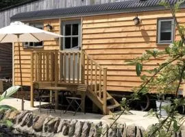 Digby's Hut