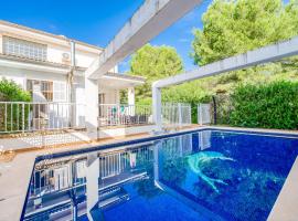 Ideal Property Mallorca - Sirenas，穆羅海灘的附設泳池的飯店