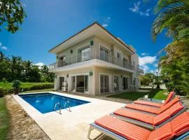 Luxury Private Villas with Pool, Private Beach, BBQ