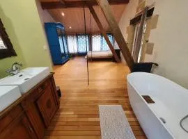 Chambre accès séparé, vignes, océan et Bordeaux