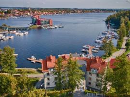 Ach Mazury, golf hotel v mestu Mikołajki