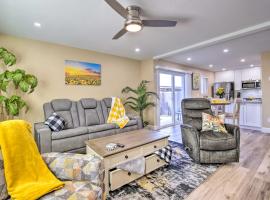 Arizona Condo with Community Pool and Hot Tub, hotel in Mesa