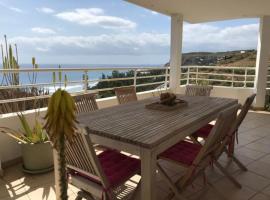 Appartement Boucania avec spa vue mer, alquiler vacacional en la playa en Grand Fond