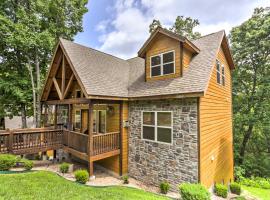 Elegant Branson Home Less Than 2 Mi to Silver Dollar City!, viešbutis mieste Bransonas