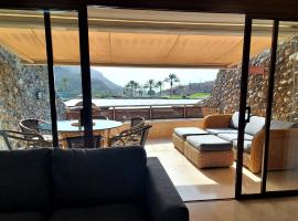 Villa Happiness - Luxury chalet with sea view, kalnų namelis Gran Kanarijos Las Palme
