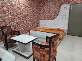 Golden Park Inn