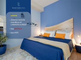 Mediterranea Apartment- CENTRAL STATION - FREE WIFI&NETFLIX, huoneisto kohteessa Bari