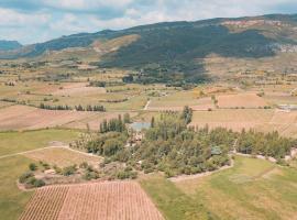 Viesnīca Camping la Peiriere pilsētā Tuchan