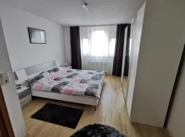 Sehr Schönes 2 Zimmer Maisonnette Wohnung