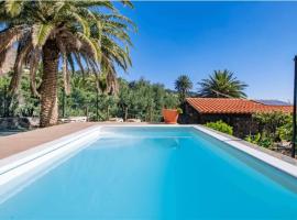 Las Palmeras, hotel in Temisas