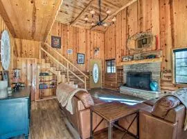 Modern Pinetop Cabin with Patio and Fire Pit!