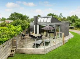 2 Bedroom Awesome Home In Juelsminde