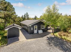 Beautiful Home In R&oslash;m&oslash; With Wifi, מלון 5 כוכבים בR&oslash;m&oslash;