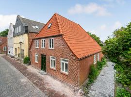 Pet Friendly Home In H&oslash;jer With Kitchen