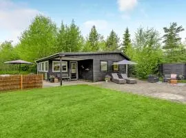 Pet Friendly Home In Hals With Kitchen