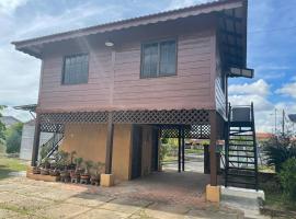 Alor Lanchang Roomstay, hotel di Arau