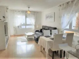 Beautiful 2 Bed Apartment on Villamartin Plaza