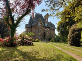 Le Manoir des Rochers, hôtel avec parking à Bouère