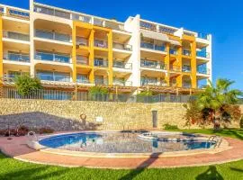3 Bedroom Cozy Apartment In Villajoyosa