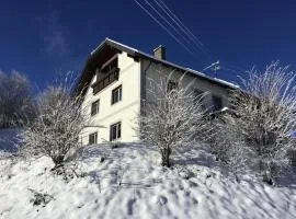Chalet in Rennweg near Ski Slopes