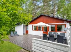 2 Bedroom Cozy Home In Nexø