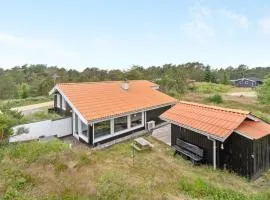 Beautiful Home In Thisted With Kitchen