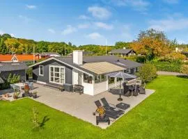 Awesome Home In Haderslev With Kitchen