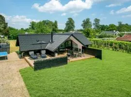 Stunning Home In Juelsminde With Wifi