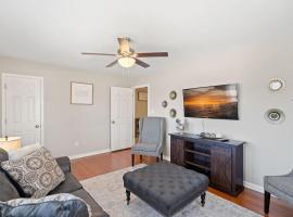Cozy 3bedroom Bungalow In Davidson Sleeps 8, holiday home in Davidson