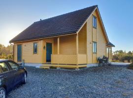 Stunning Home In Auklandshamn With Kitchen, Hotel mit Parkplatz in Tjernagel