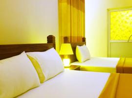 Delhousie Hotel, hotell i Nallathanniya