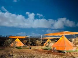 נירוונה במדבר, camping de lujo en Be'er Milka