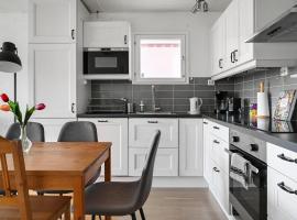 Sparkling modern house in Kista - close to city: Stockholm'de bir otel