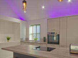 Harbour Heights, Luxury Coastal Apartment in The English Riviera, close to the Shops, Bars, Restaurants, Marina and Beaches, hotel din Torquay